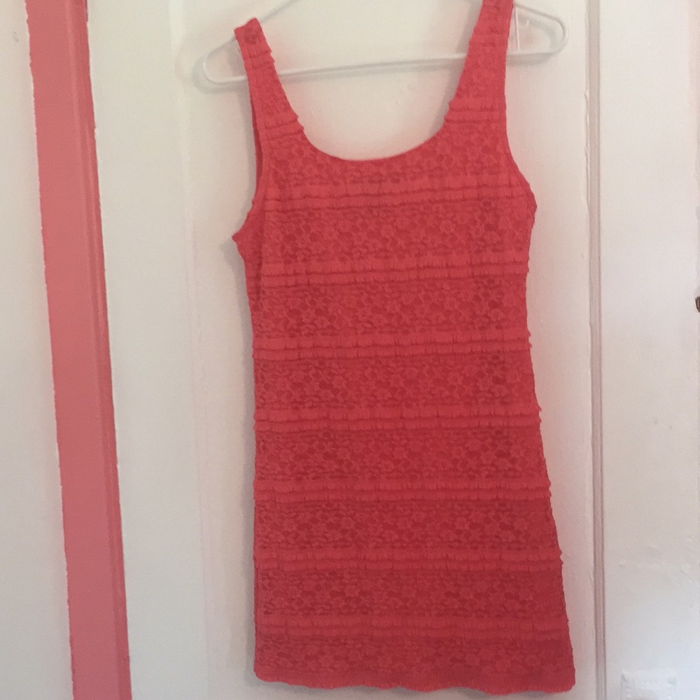 Pink lace bodycon dress